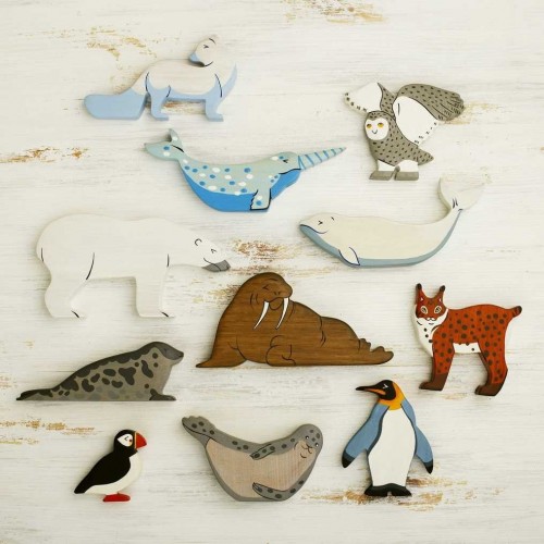Wooden Arctic Animals Toy Set (11pcs)