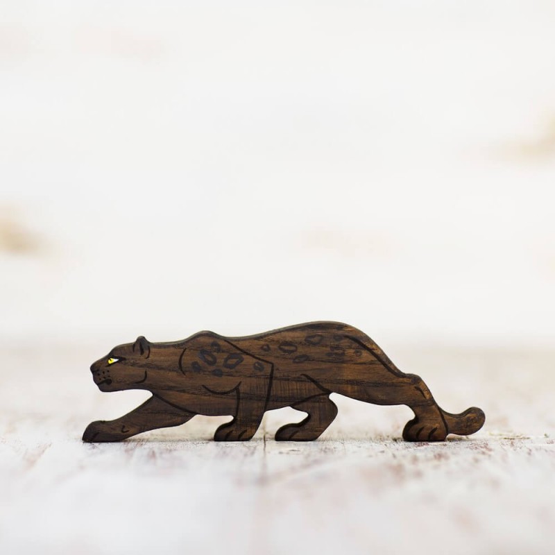 toy panther figurine